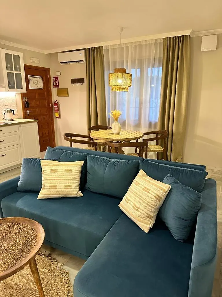 Casa De Familia Vera Coast Apartment
