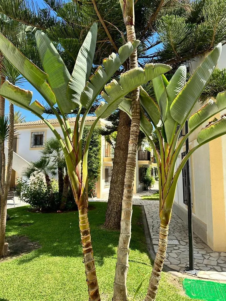 Casa De Familia Vera Coast Apartment